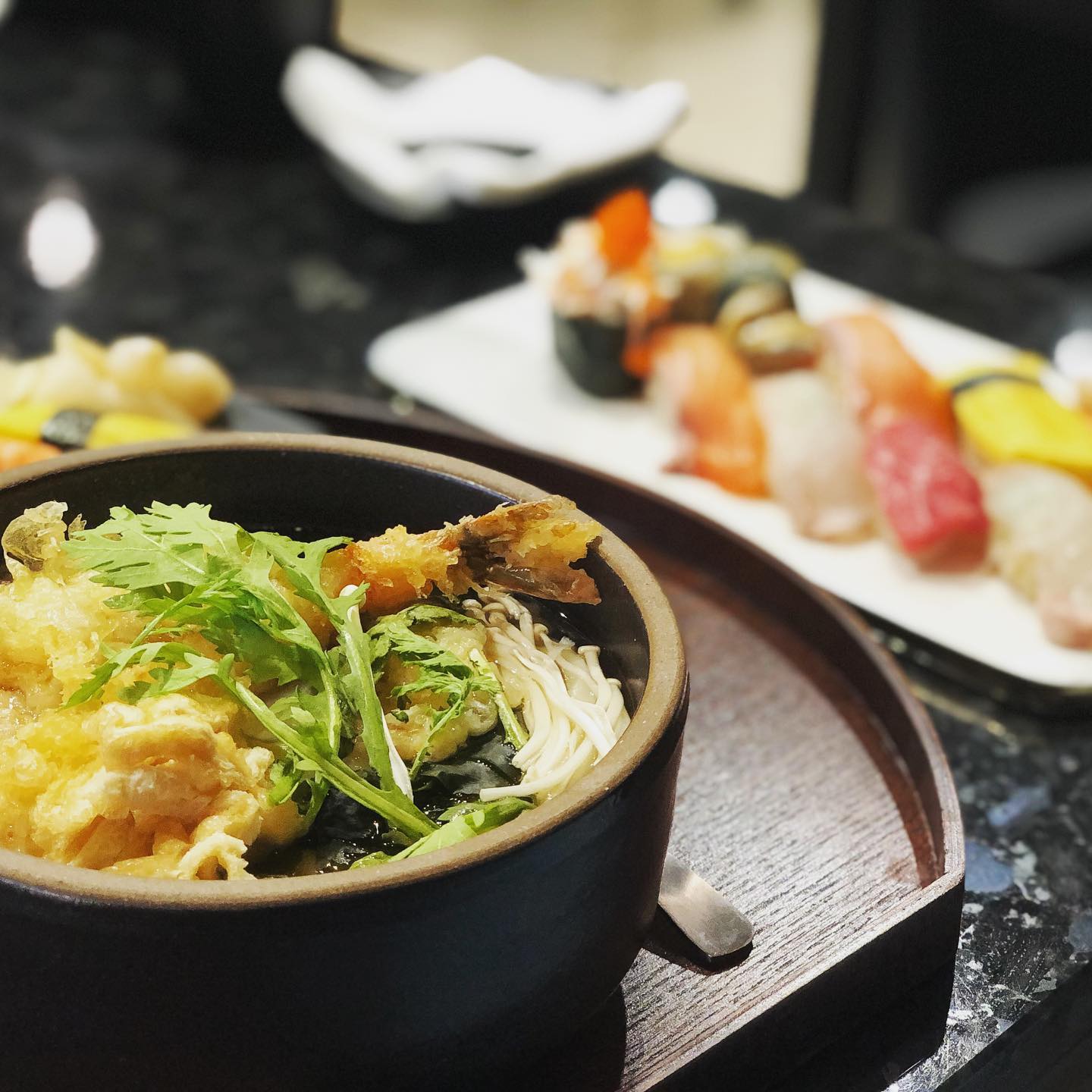 #맛있는데 먹고나니 배고프네