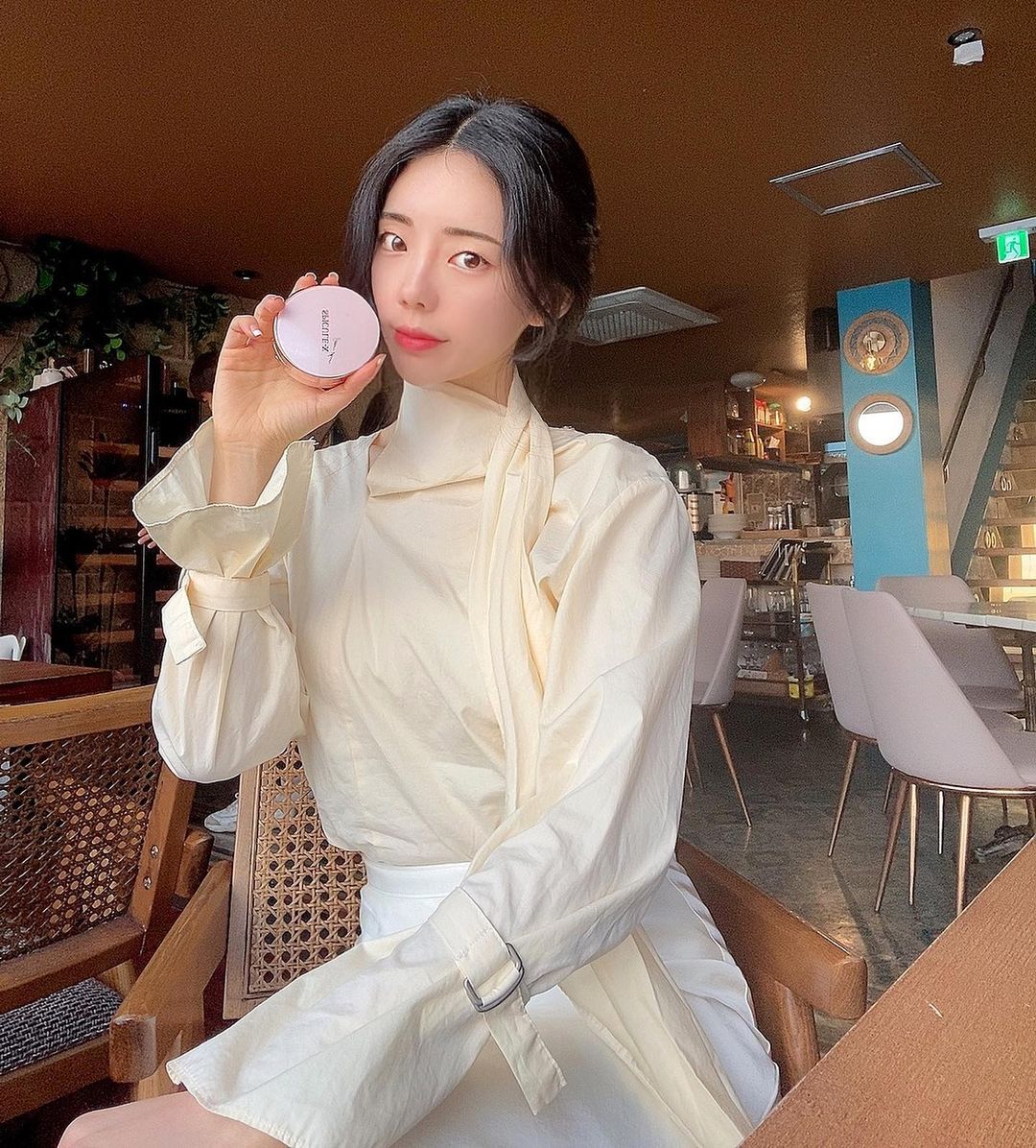  “저자극 테스트 완료로 누구나 사용가능한 촉촉 물광피부 만들어주는 팩트🧚🧚‍♂️🧚🧚‍♂️ . @spicules01 #스피큘엑스#순살팩트#순살쿠션#쿠션파데추천#물광쿠션#커버력좋은쿠션#광채쿠션#촉촉한쿠션#쿠션추천#쿠션커버#코스매틱#화장품 #화장품추천…”