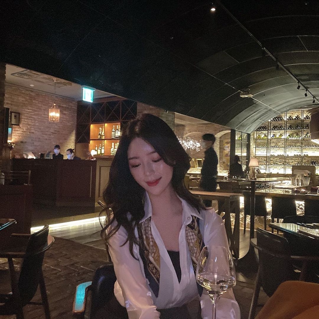  “날씨가 비가 올것같기도하고 안올거같기두한게 꾸리꾸리 .. 🥲 - 요즘 다들 쓰다가 싫증난 중고명품 어떻게 처분해요? 저는 브랜드쉐어를 애용하는데요! 브랜드쉐어는 국내최초 여성회원만을 위한 명품리셀마켓으로 신원인증이 확실해서 안전하게 믿고…”