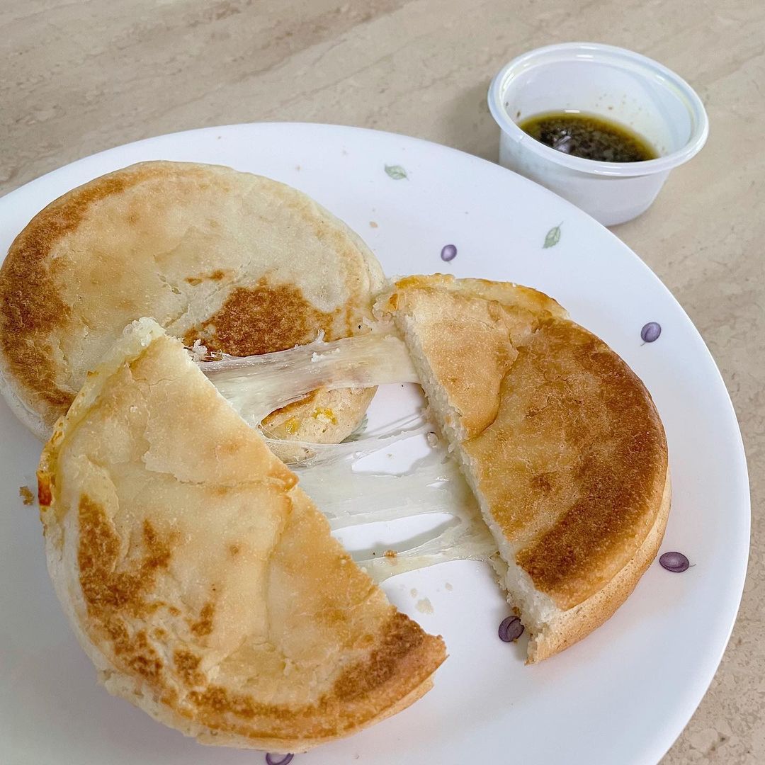  “#협찬 웰빙 수제 베이킹 <블루하우스 베이커리> 🍞 생각보다 너무 촉촉하고 맛있어서 깜짝 놀란 아쿠아 브레드 ..ᰔᩚ 아쿠아 브레드는 물, 수분을 많이 함유하여 아쿠아 브레드라고 불린다고 해요 :) 이름처럼 수분량이 많아 물리적 소화가 빠르고…”