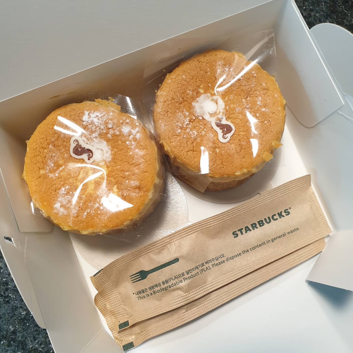 🍯🍞
카스테라귀신에게 드리는 뇌물컬렉숑

-
-
-
#카스테라 #먹빵 #뇌물