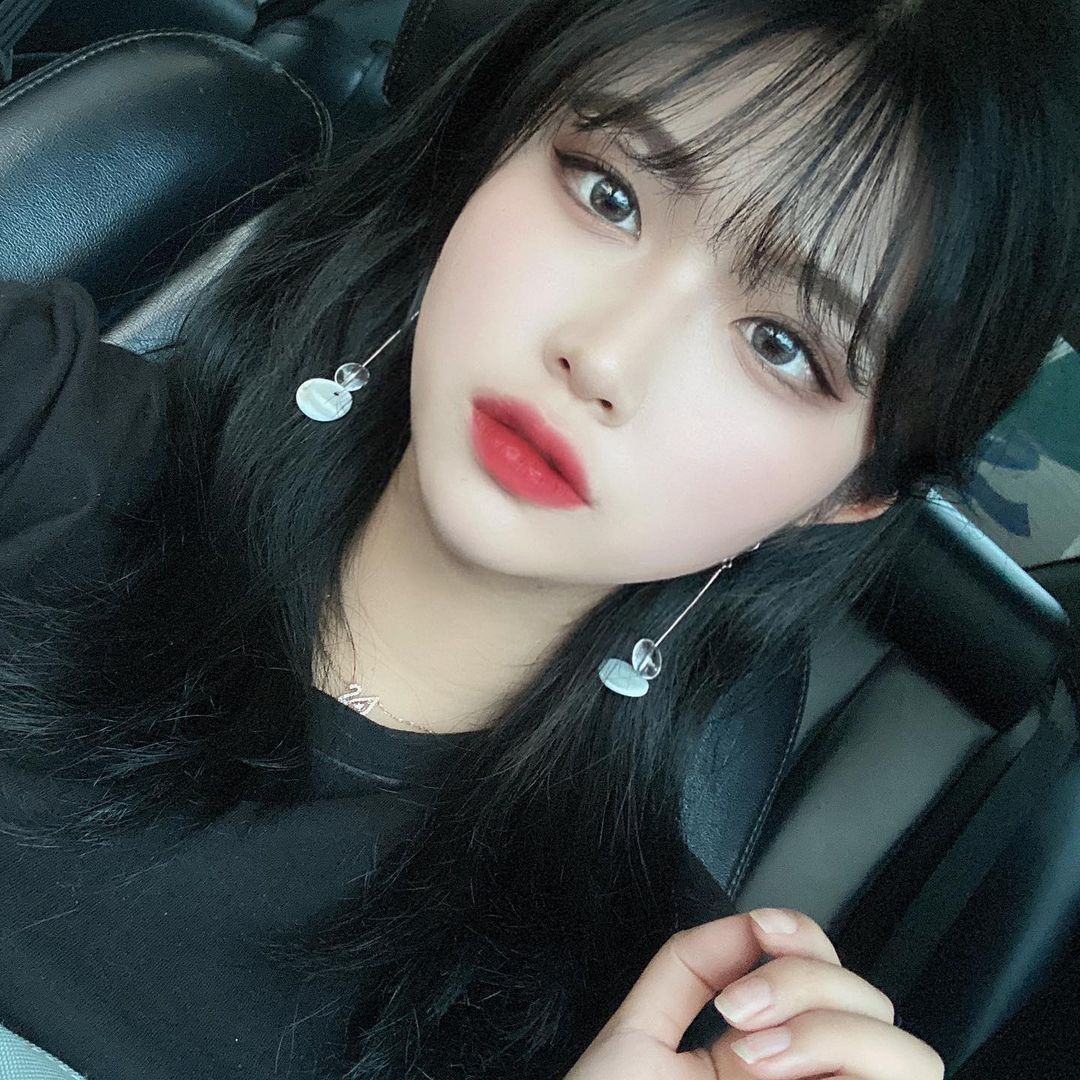  “#협찬 요즘 매일 끼는 귀걸이 유리 유 진주 무는 조개 귀걸이 하면 사람이 7배는 예뻐보인다던데 유리 유 귀걸이는 70배 예뻐지는 기분 ٩(ˊᗜˋ*)و 데일리로 끼기도, 특별한 날 포인트로 끼기도 너무 예쁜 귀걸이❤️ 구매링크 -…”