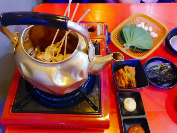 레트로 감성 인테리어 선릉역곱창맛집 꿀때기곱창 추천