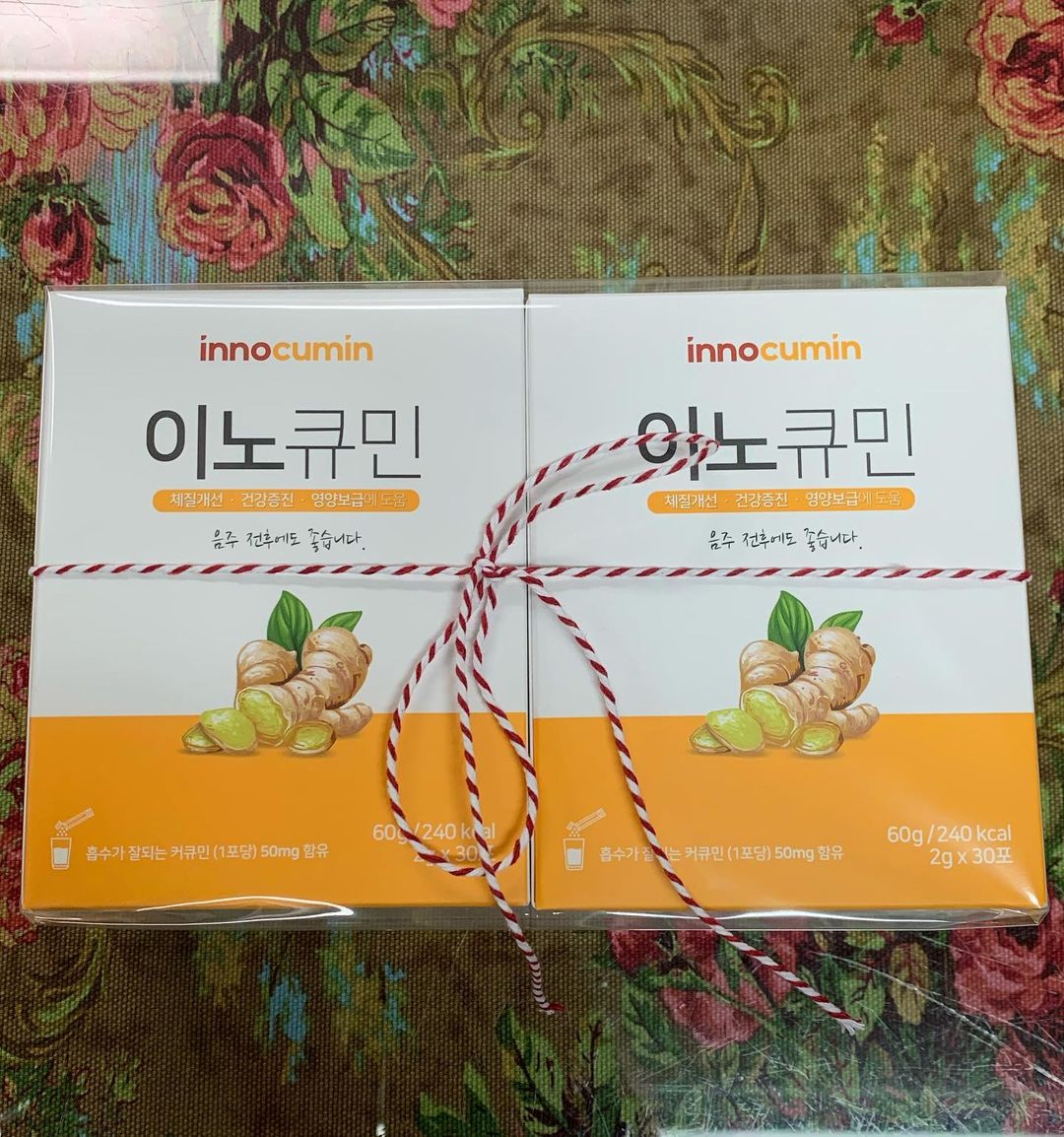 로즈 on Instagram: “이노큐민 2박스 [48,000] #협찬 흡수율 높은 수용성 커큐민 상큼한 맛 분말스틱, 항염증 간보호 면역력 강화, 음주전후 숙취해소 등에 좋은 요 제품 적극 추천🧡 하루 1~2