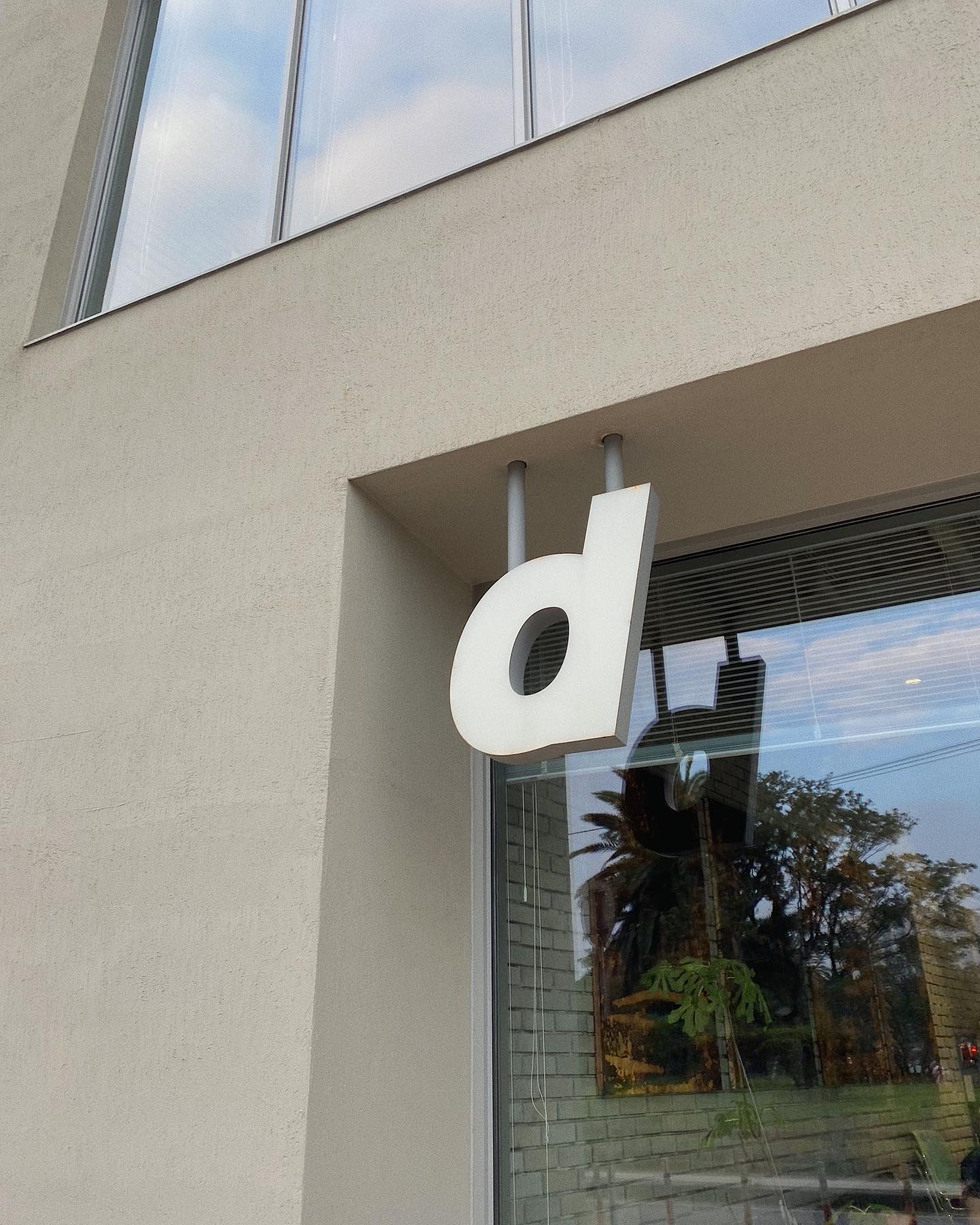 d만 찍고 가기엔 아쉬운 디앤디파트먼트 제주,,,

귀염뽀짝한거 많아요,,
가격은 안 귀염뽀짝한게 함정

📍#디앤디파트먼트제주 
🎁#제주소품샵 

.
.
.

#탑동 #제주탑동 #제주가볼만한곳 #제주도가볼만한곳 #제주소품샵 #제주디앤디 파트먼트 #제주공항근처카페  #제주도 #제주도핫플레이스 #제주살이 #제주여행 #제주 #jeju #jejuisland #제주핫플 #제주추천 #공유 #소통 #제주도여행 #제주스타그램 #제주일상 #제주도민 #좋아요 #좋아요반사 #좋반 #제주좋아서 #윤제주