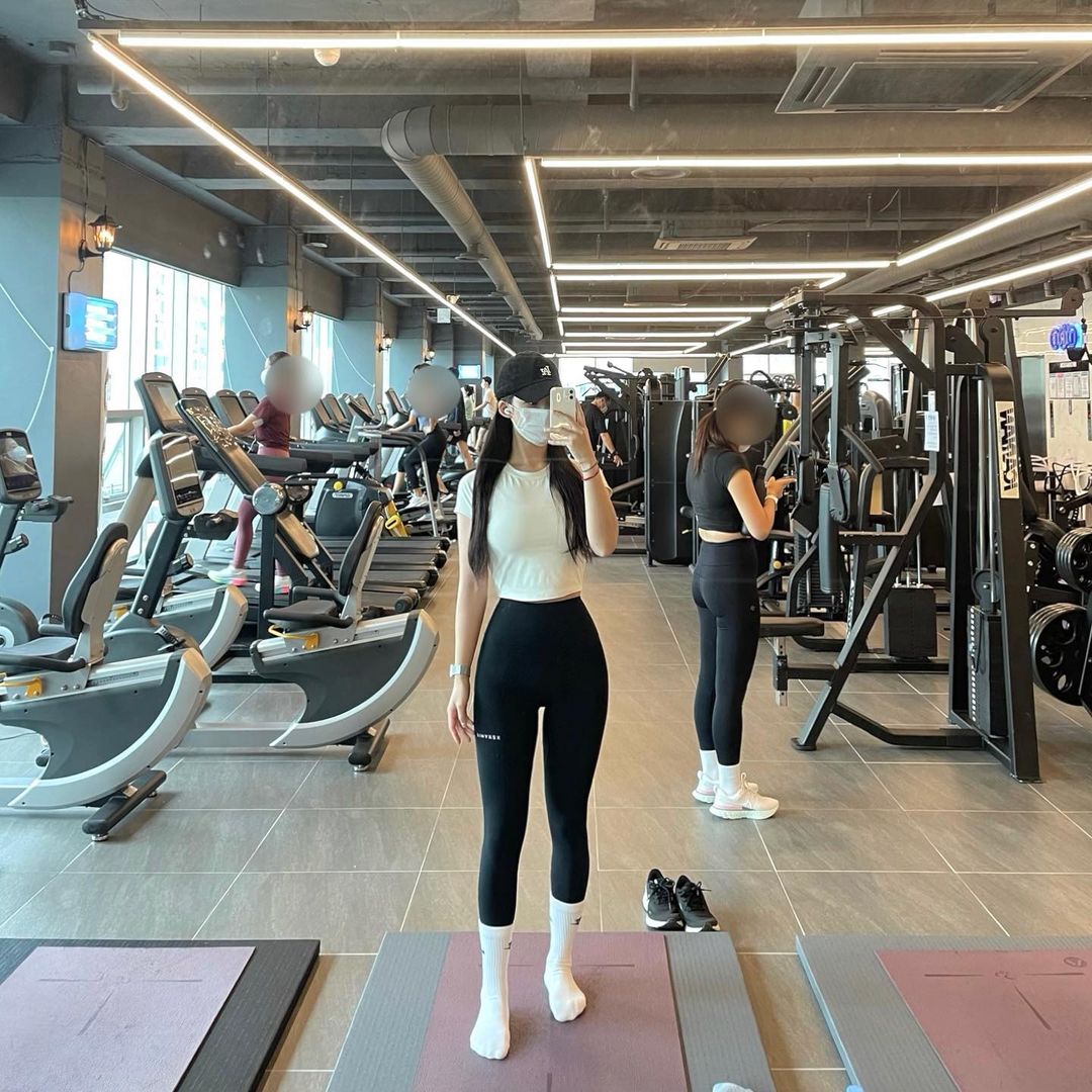 유진 on Instagram: “#협찬 바디프로필을 찍겠다고 마음먹은지 딱 2주가 되는 오늘!💪🏻 철저한 식단관리를 해야하지만.. 너무 어려워요 . ̯. ⠀ 그래서 조금이라도 도움을 받아보고자