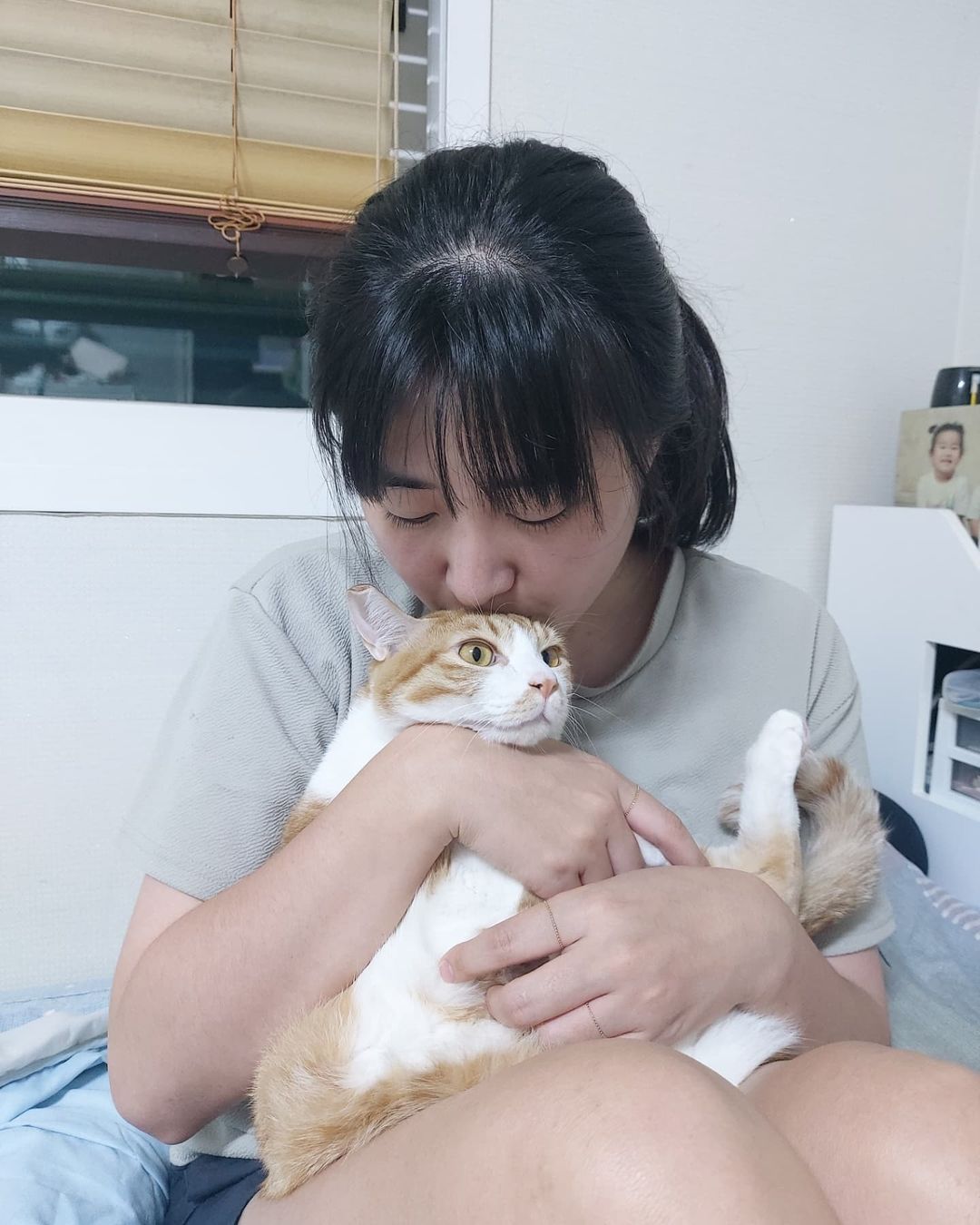 귤양 on Instagram: “#광고 #NOTTOY챌린지 요건 꼭 해야 할거같아서 참여하게 되었어요 반려견, 반려묘를 위한 NOT TOY 챌린지! NOT TOY 챌린지는 반려동물이 장난감이 아닌, 우리의 소중한 가족임을
