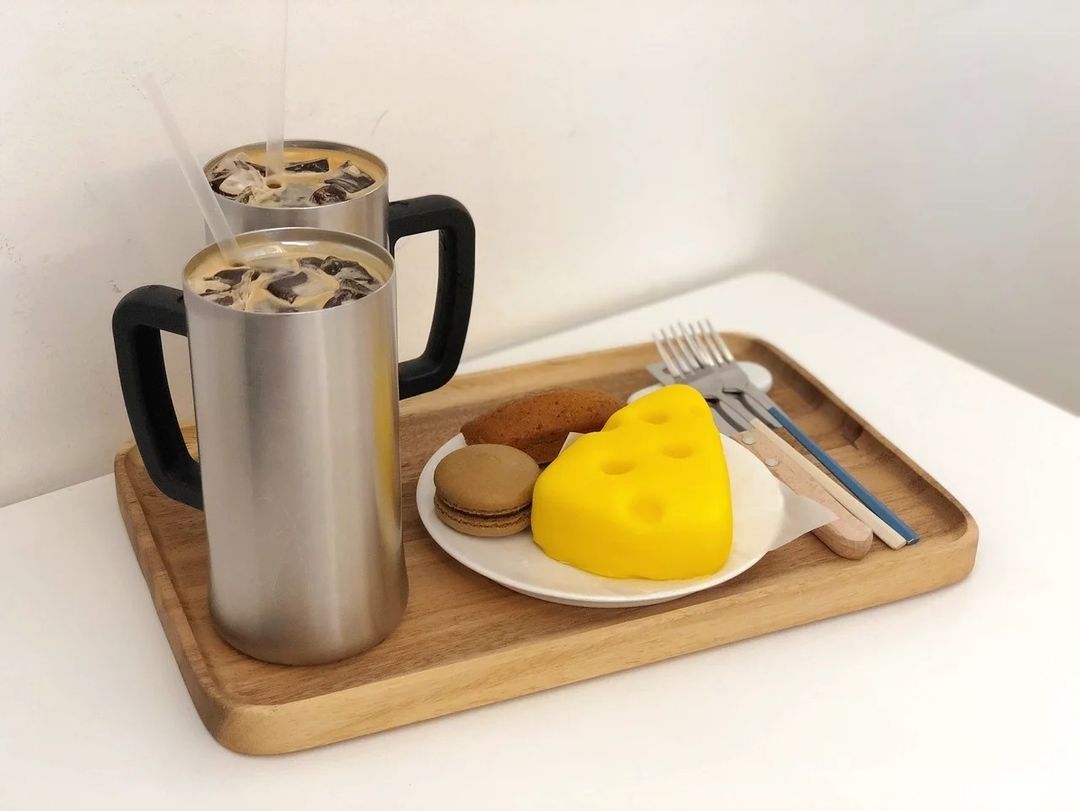𝙼𝙾𝙲𝙲𝙷𝙸'𝚜 𝙳𝙸𝙰𝚁𝚈 on Instagram: “지언이랑 케이크 부셨던 저번주🍰”