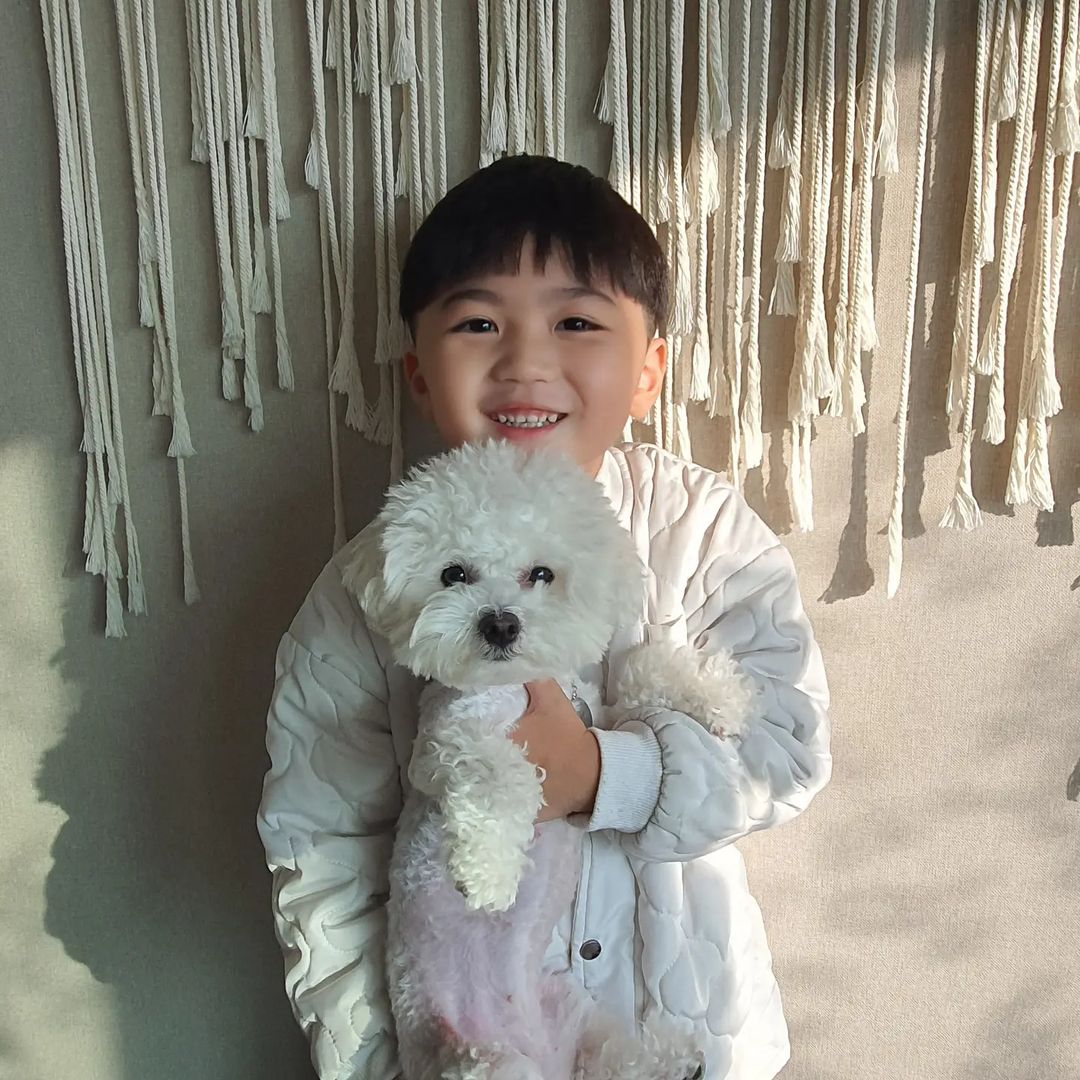 키즈모델곽예준 &곽규빈 on Instagram: “#NOTTOY챌린지 #협찬 소중한 우리 가족 곽비쥬를 위한 챌린지를 소개합니다! 반려견, 반려묘를 위한 NOT TOY 챌린지! NOT TOY 챌린지는 반려동물이 장난감이