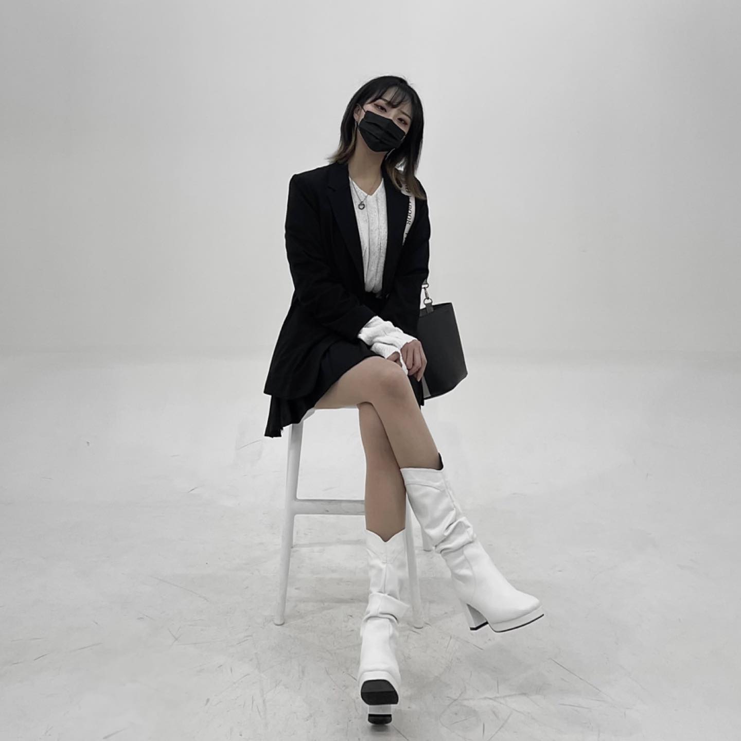 _
이거 신으면 키 180 조금 안됨( •˓◞•̀ )