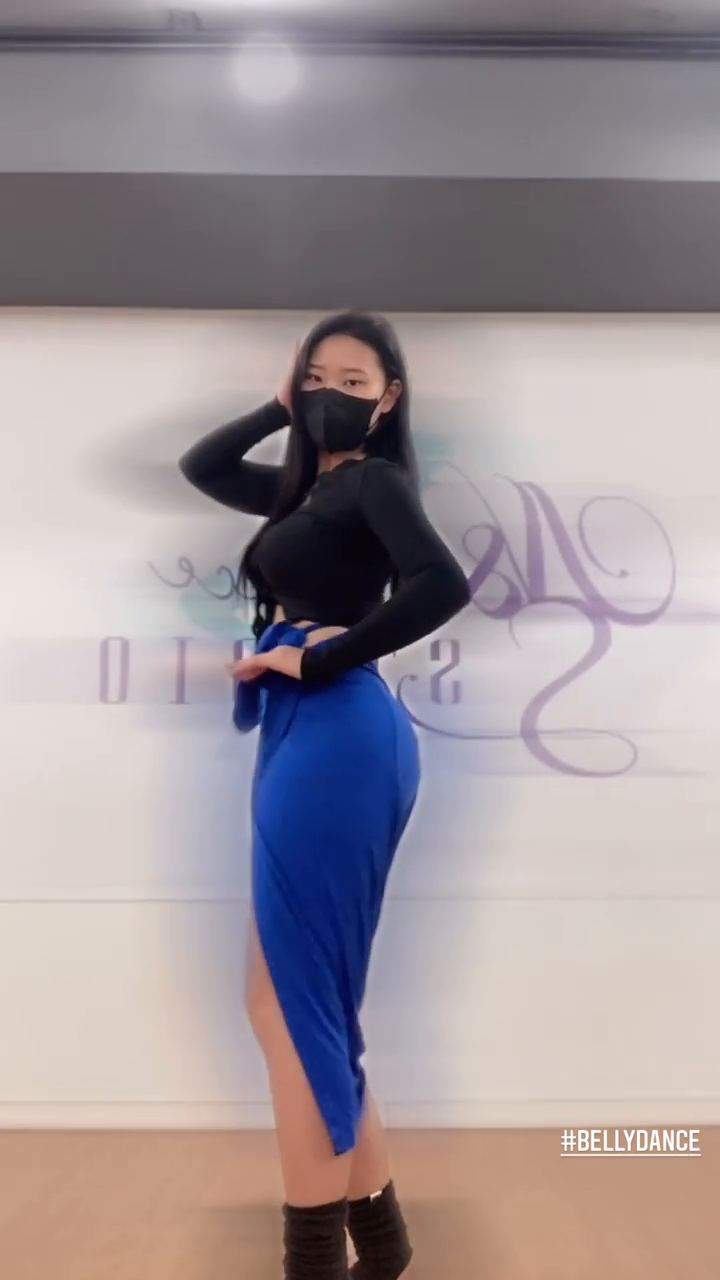 𝐹𝑒𝑒𝑙♪

#bellydance #dance #춤 #댄스 #벨리댄스 #벨리댄서 #릴스댄스

.
.
.
의상출처_ bijoubella_official