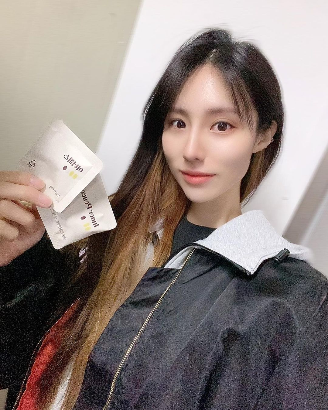 여리야 여리 on Instagram: “#협찬 2030이 필요한 성분만 담은 한 포 이너피스💛 요즘 잦은 스트레스...먹는걸로 푸는데요, 이너피스는 스트레스 해소에 도움을 주는 종합 비타민이라고 해서 접