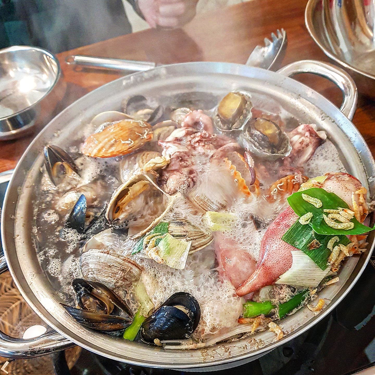 칼국수 미쳤따🤣