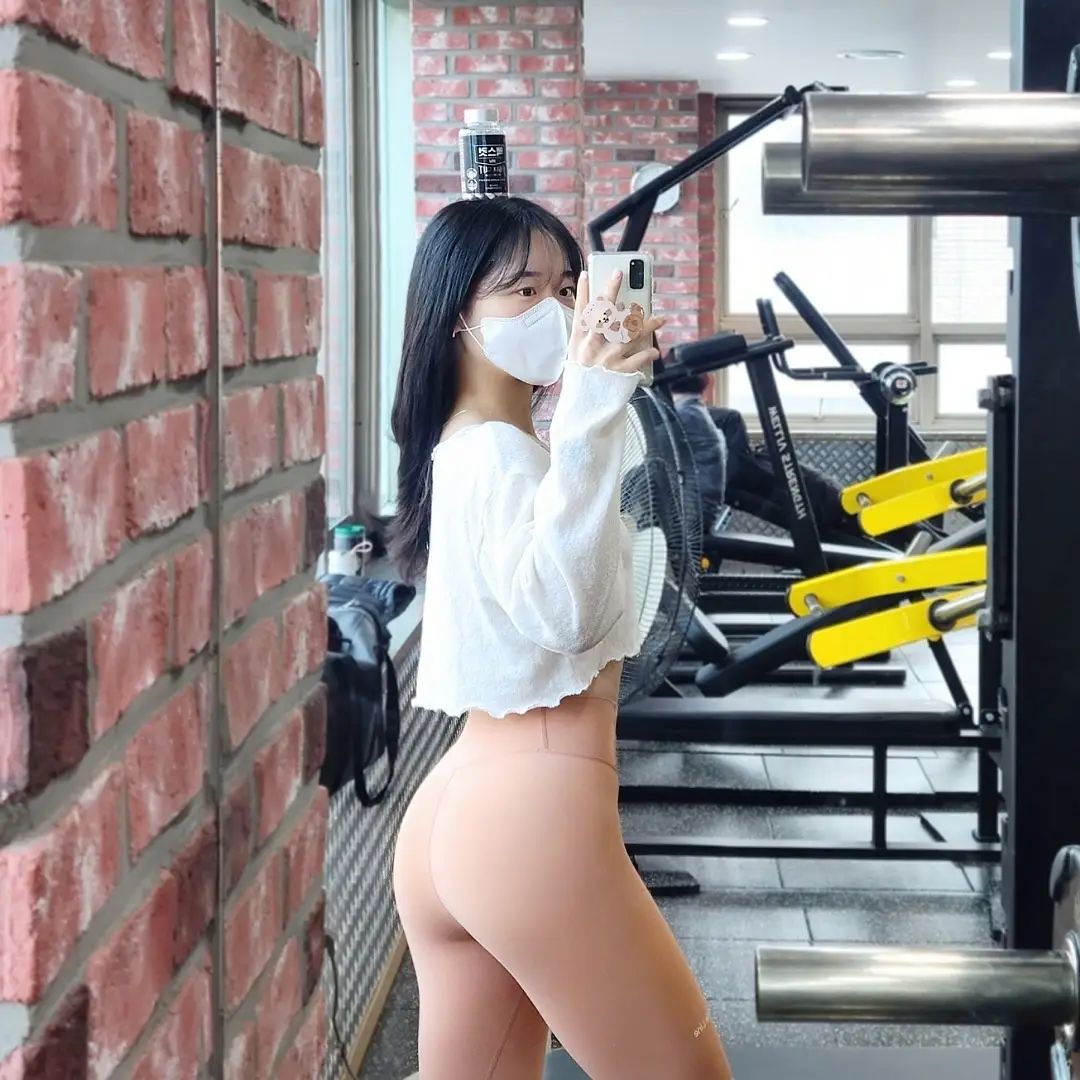 유지어트 요정 씽블리💖 on Instagram: “#광고 이것은.. 씽블리의 구세주..⭐ 다이어터 필수템으로 유명한 맥스컷👐🏻 최근에 업그레이드된 맥스컷 '버닝'이 나왔쥬! 녹차 카테킨 성분 up! 에