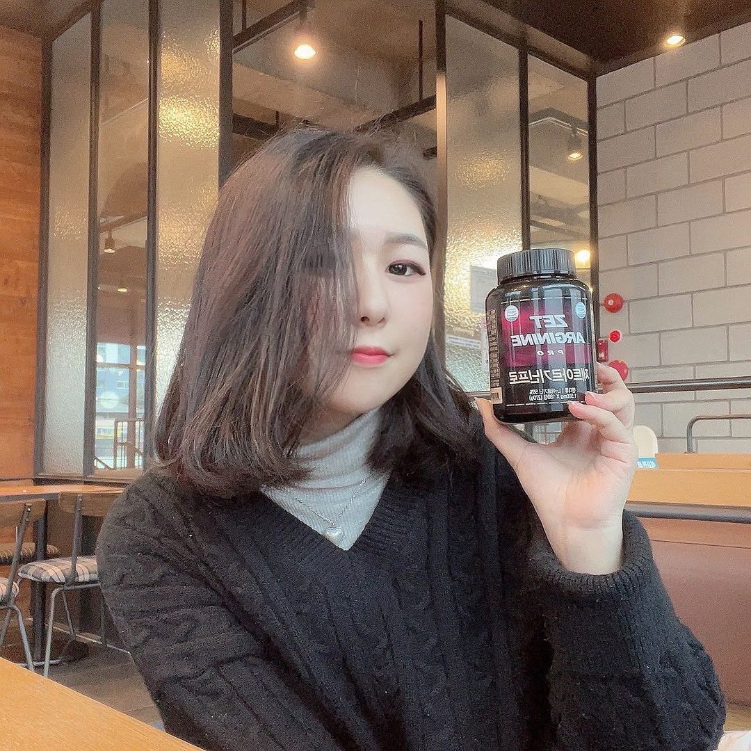 밍ʕ•ᴥ•ʔ on Instagram: “#협찬 . ✔️운동 시작하고 챙겨먹게된 아르기닌 !! . . 아미노산과 BCAA, 밀크씨슬, 초유분말, 17종 혼합유산균 등 몸에 필요한것들을 충분히 보충할수있다는점👍 . .