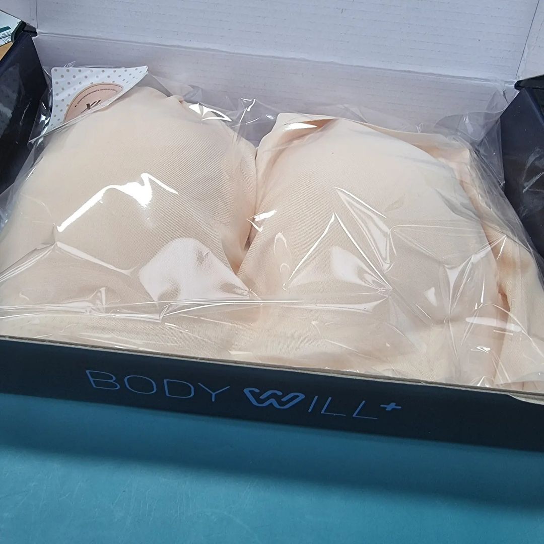 하루서뤼 on Instagram: “#협찬 에스오오엠 바디윌 자세교정브라★ 압박 없는 심리스, 노와이어로 일상 내내 편안하게 등과 어깨를 펴지게 하여 자세교정에 도움을주며, 몸매보정 효과로 살아