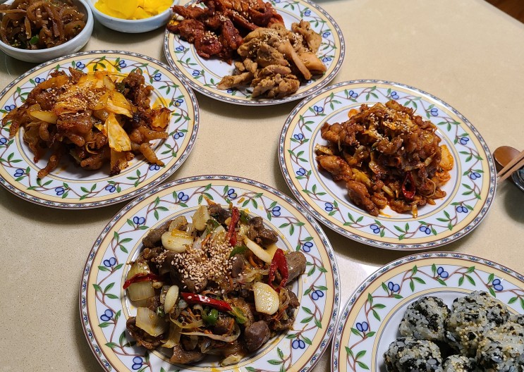 불 향 가득한 한잔애 간편술안주! 매콤하고 맛있었던 냉동안주 한 상