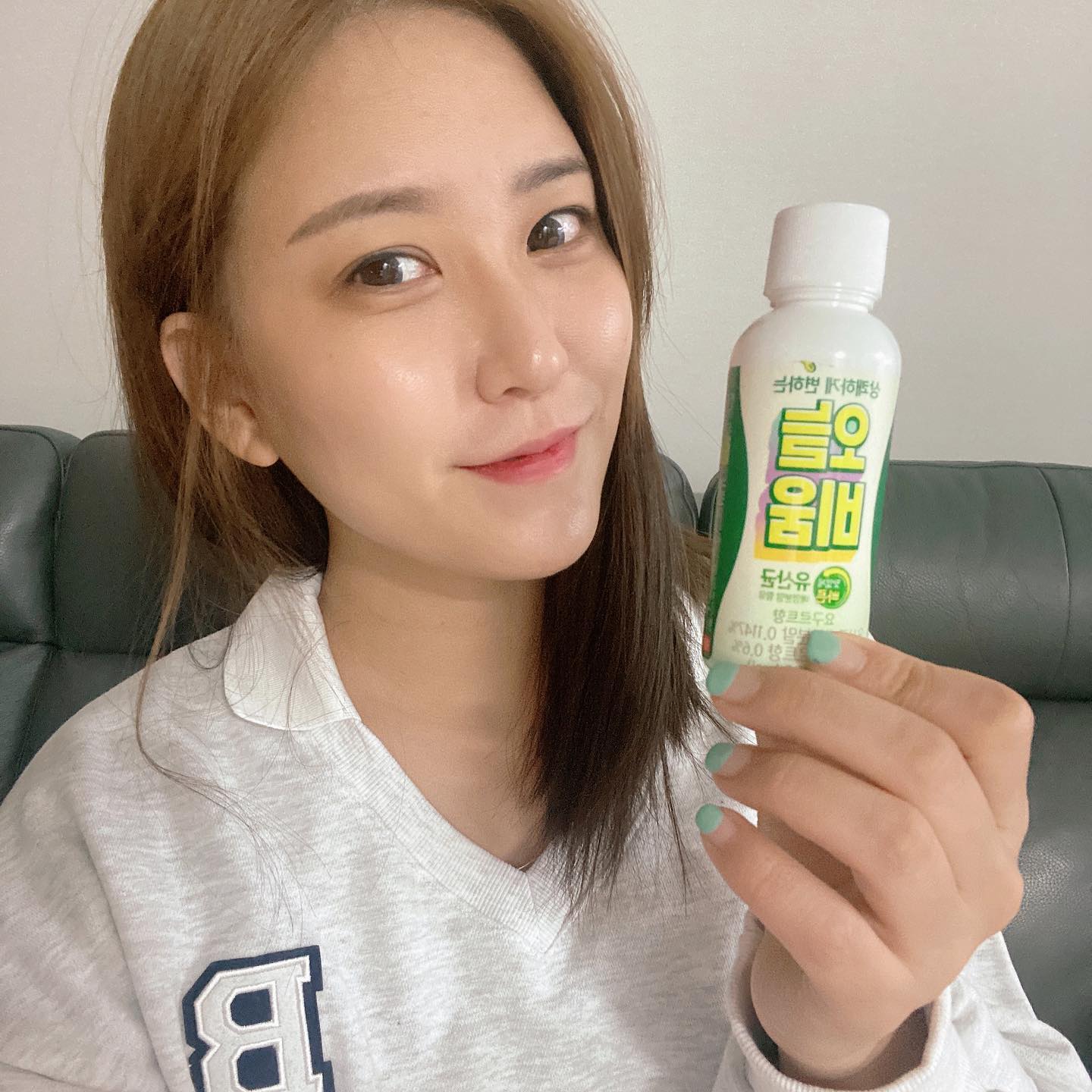 #협찬
#나오늘부터다이어트한다 

입버릇처럼 달고사는 다이어트
시작은 일단 깔끔하게 비우고 가벼워지세요.

이거한번 마시고 물마시면 즉각적인반응🔥
믿고먹는 종근당건강에서 출시한 오늘비움
편의점에서 간편하게 구매하세요!
급찐급빠 #다이어트 

#락토조이오늘비움 #유산균음료 #1일1똥
#급찐급빠 #숙변안녕 #즐똥템
#편의점필수 #편의점필수템 #편의점신상
#편의점꿀조합 #신상품나왔을땐 #08L 
#셀카 #셀스타그램 #얼굴
#다이어터 #얼스타그램 #인스타그램
#오운완 #등린이 #테린이