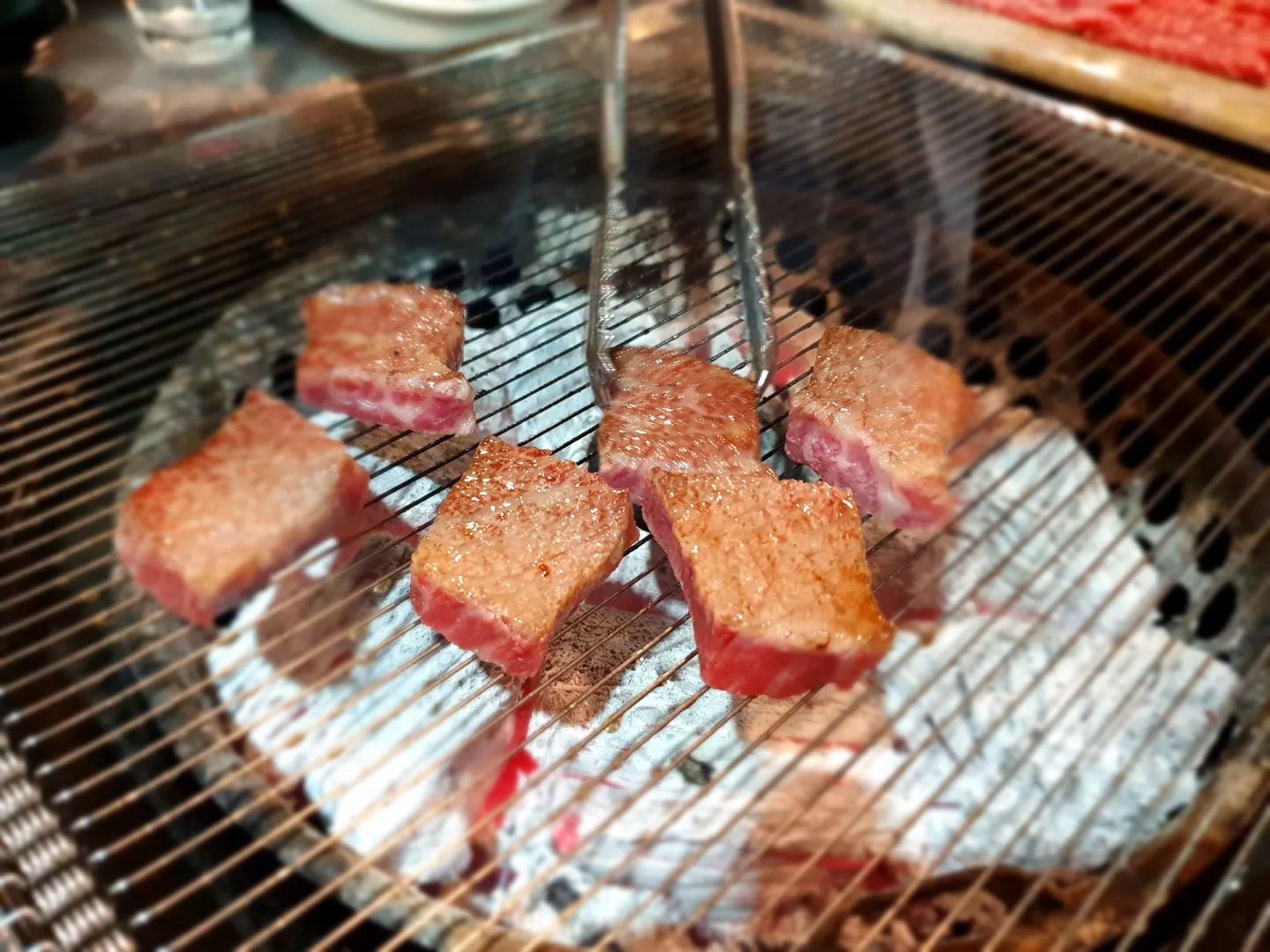 여기 소고기 찐맛집이닷!!!!
입에서 녹음..진짜 녹음ㅋㅋ
이건 고기가 아니야 🤩
.
.
#한우맛집#인천맛집#소시민
#단골추가#줌마일상