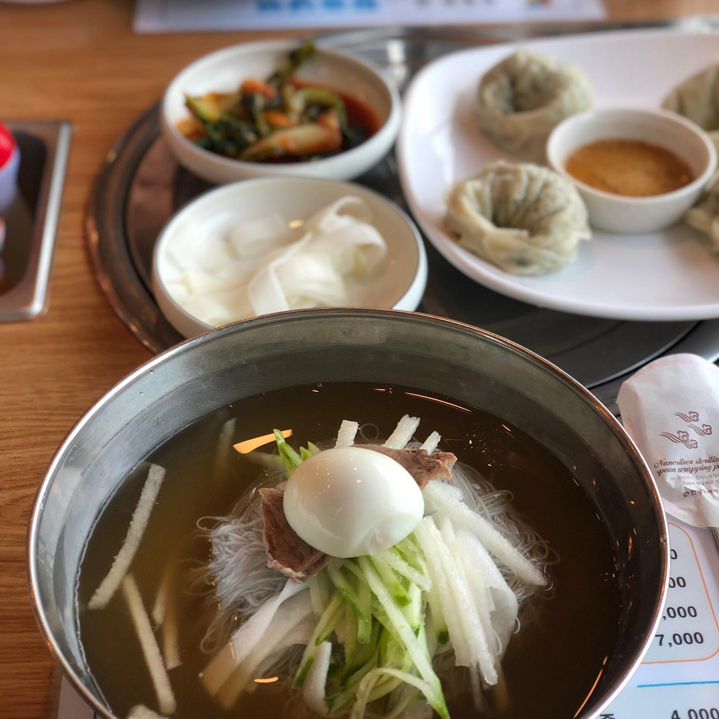 #함흥냉면동물원옆 

두번째 방문…
여전히 아삭거리는 면의 식감
짜릿ㅎH…⭐️
먹다보니 너무 추워서 
온육수 리필 😂
대전 냉면 맛집👍🏻