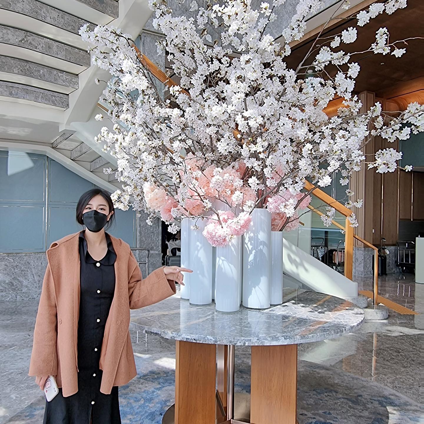 시그니엘 서울🌸
.
.
.
#호캉스 #시그니엘서울 #석촌호수벚꽃 #롯데월드타워 #서울핫플 #셀피그램 #시그니엘수영장 #셀피그램