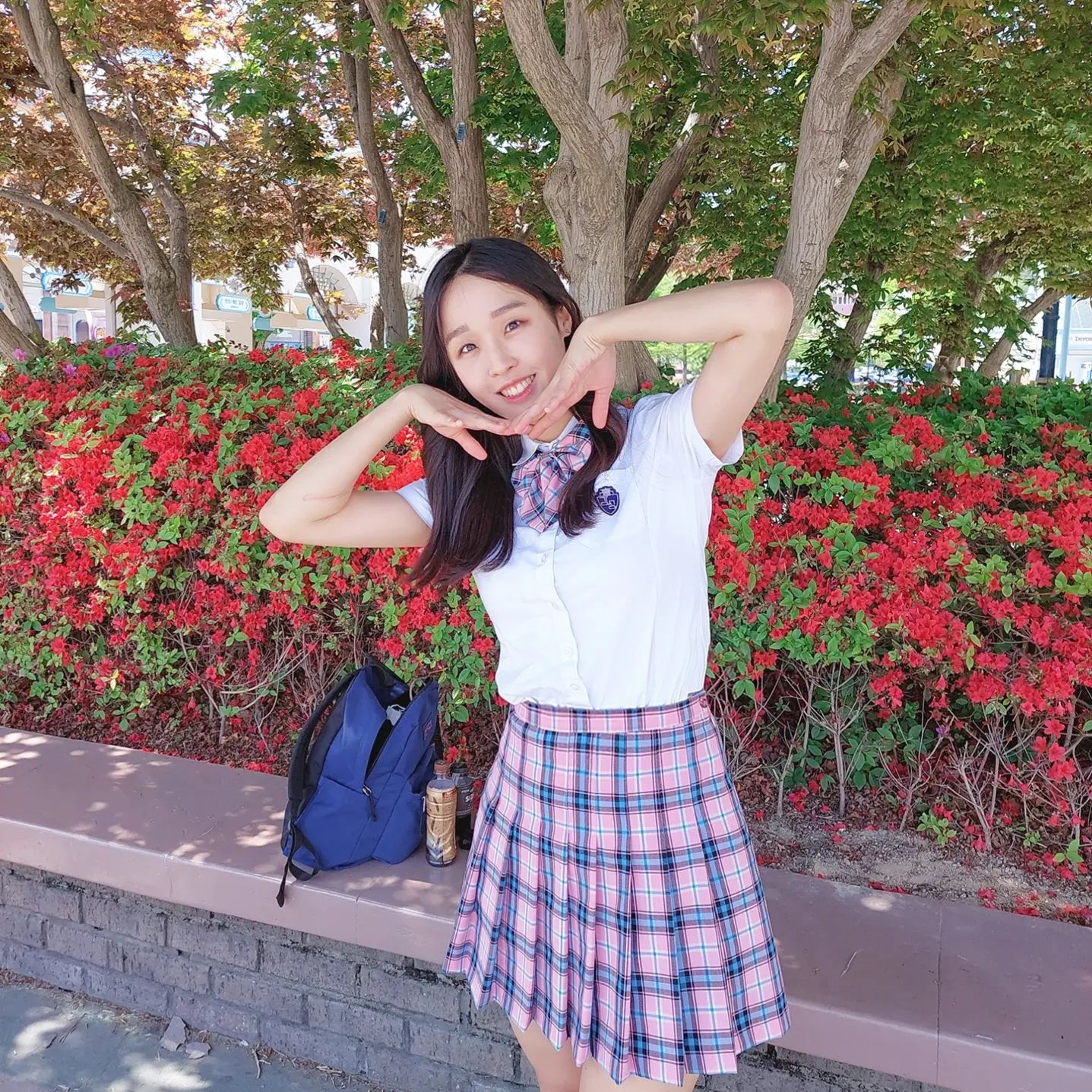 날씨가 너무 좋아서 타임머신 타고 
10년전으로 여행 와버렸지 뭐야~~ ˃ᴗ˂

#어디부터가볼까?
#교복여행 #여행