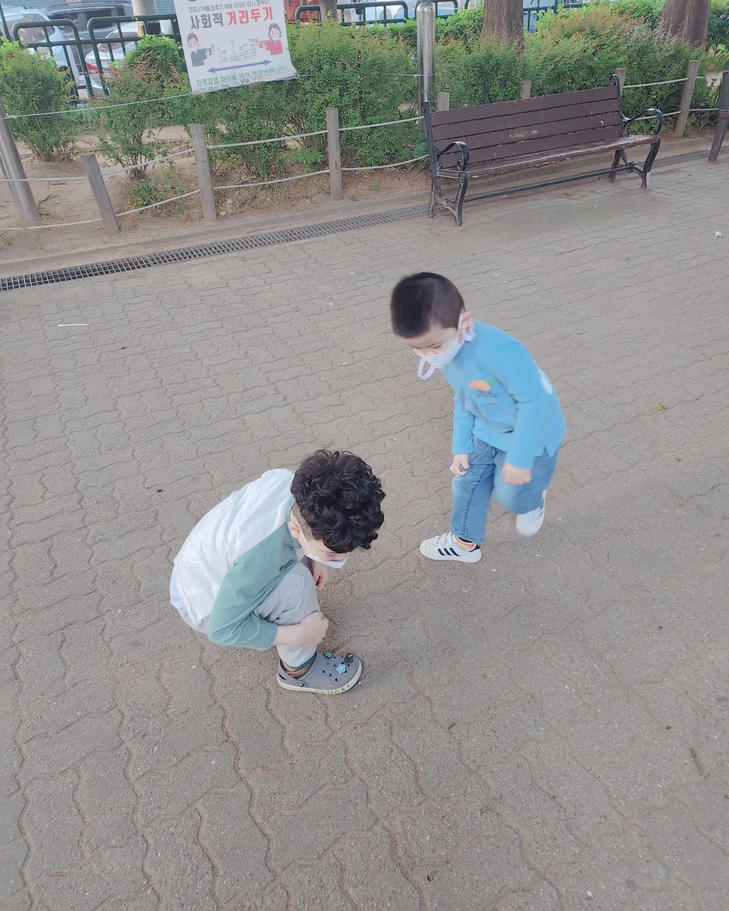 개미구경 🐜 🐜 
.
.
#형제맘👬