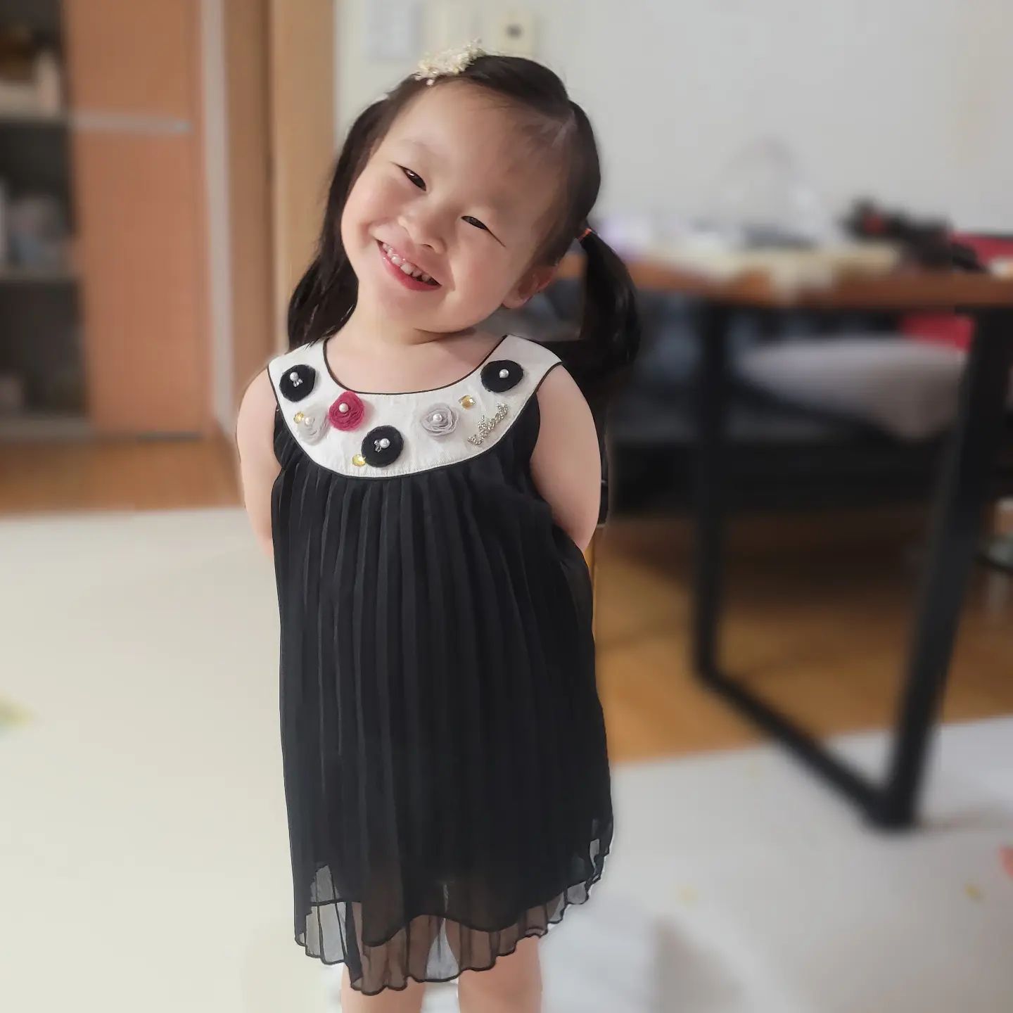 -
다 큰 언니야같오!🧡
너무 사랑스러운 내새꾸
"밍하야 엄마딸로 태어나줘서 정말 고마워"
"뭘~~~"
.
.
.
#둘째키우는재미 #발로키워도잘자라는새싹🌱