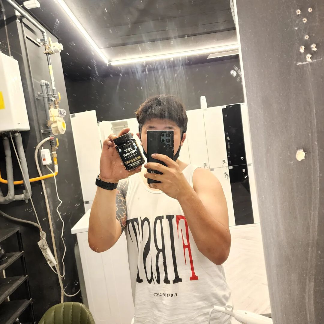 이한별 on Instagram: “근육맨닷컴에서 또 선물받았다!!! #협찬 제가 자주 이용하는 보조제 천국!! 근육만닷컴에서 이번에느 제트프로카테킨 이라는 제품을 선물받았어요!😋 . . 이제품은 항산