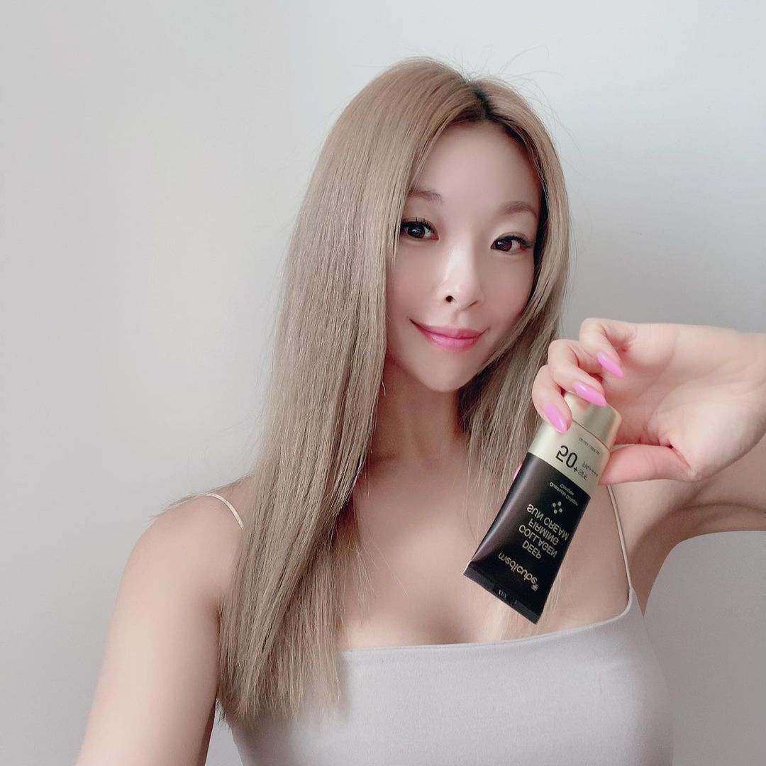 주영💞💞💞 on Instagram: “집에서도 일어나면 선크림은 꼭 챙겨바르는 나 , , 💓 #광고 @medicube_korea #콜라겐톤업선크림 인체 콜라겐과 유사해 보습,탄력 시너지 효과를 내는 특허성분 수용