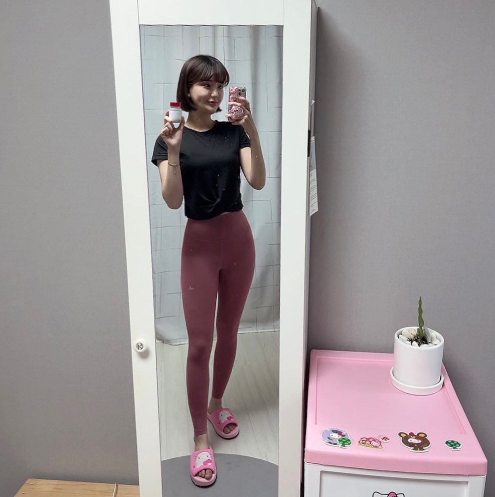 ᴰᴬᴴᴱᴱ on Instagram: “@pureme.official #광고 #퓨레미#브이퓨 노폐물 및 수분 배출, 원활한 배변활동을 돕는 데일리 클렌즈 제품 클렌즈 전통 원료인 레드비트, 보검선인장, 파파인, 늙은호박,