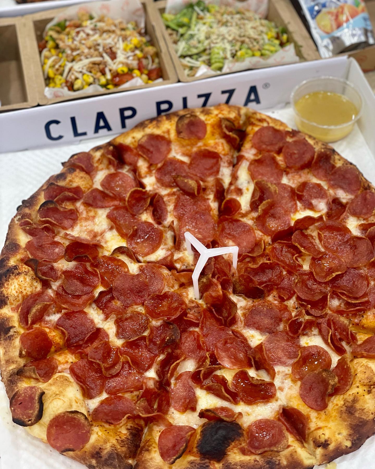 오늘 꿈에 피자가 나왔당..🍕🍕🥹

내가 젤 좋아하는 #페퍼로니피자 진리❤️

지난주 원장님께서 선물로 보내주신 clappizza 

#클랩피자 #한남맛집