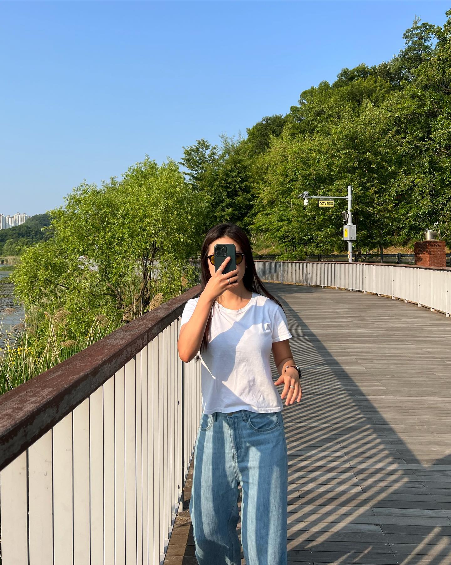 광교호수공원, 다른 view 여기도 좋다💚
Tmi🗣 이번주 금요일 태닝 9회차 예약👩🏽