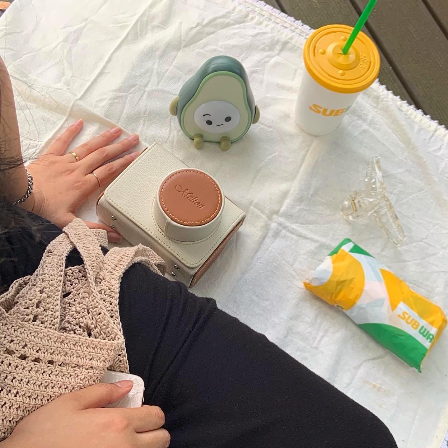 #협찬 #써브웨이 

지후니랑 물향기 수목원  #나들이 🌿
피크닉엔 역시 써브웨이지! 
샌드위치 하나만 먹어도 배부르니
내가 애정하는 이유 🥗

다이어트중인 나에게 딱인
아보 ㅋㅋㅋㅋㅋ카도 >___<

 #베지아보카도 💚💛🧡
그래서 아보카도군이랑 한 컷 🥑
.
#써브웨이샌드위치 #샌드위치맛집 #샌드위치그램 #샌드위치추천  #아보카도샌드위치 #아보카도 #아보ㅋㅋㅋ카도 #피크닉 #피크닉도시락 #일상 #데이트