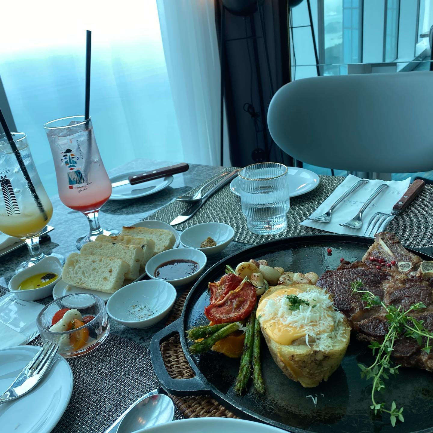 다시가도 좋을것같은 생일🍚 🥩🥩
( 연예인 이태성도봄)