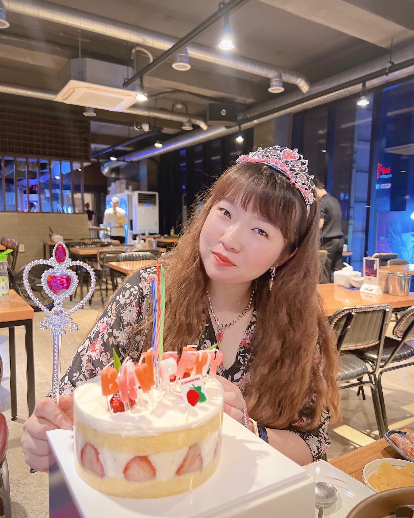 🎂
.
#2022_07_05
#HBD_Ellen
#감사합니다