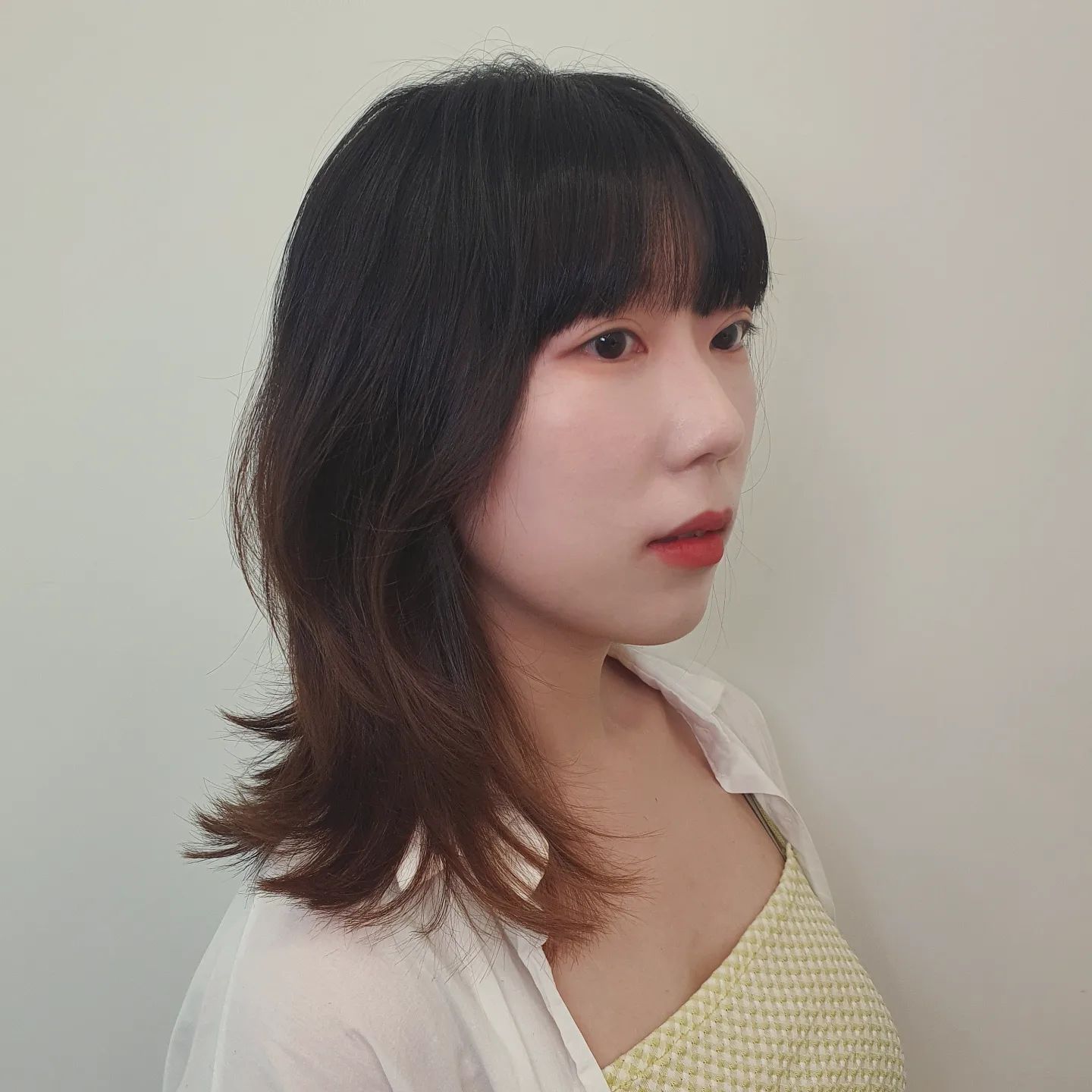 1년만에 머리자름ㅎ 허쉬컷 말고 레이어드컷으로 잘랐당 머리숱 2배 된 거 같구 기분이 조크등여(๑´ސު｀๑)