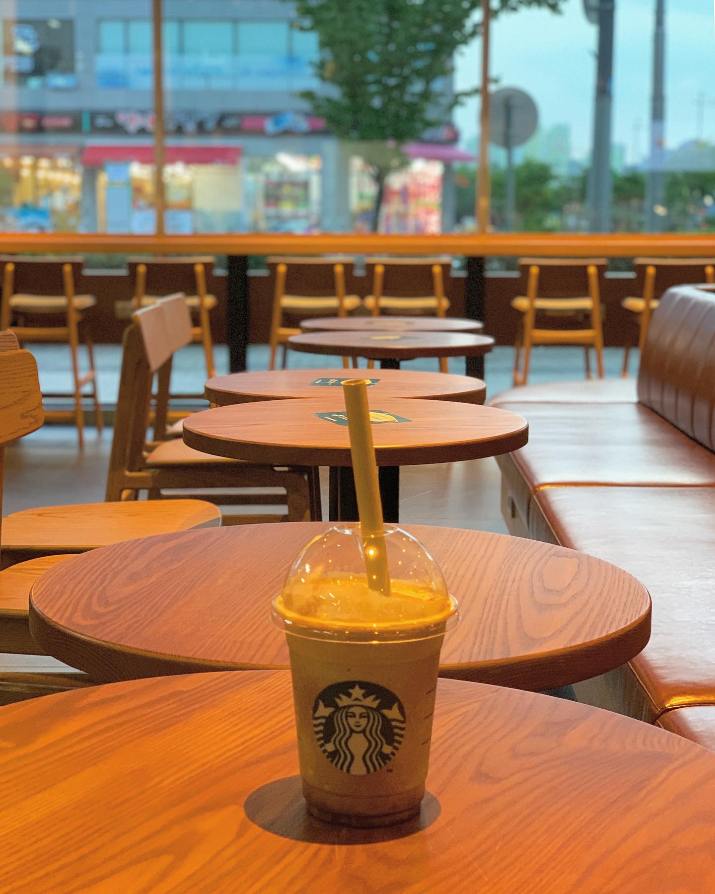 생일 쿠폰 마감 5시간 전에 깨달음.
나도 스세권에 살고 싶으다.

#스타벅스
#starbucks
#スターバックス

.