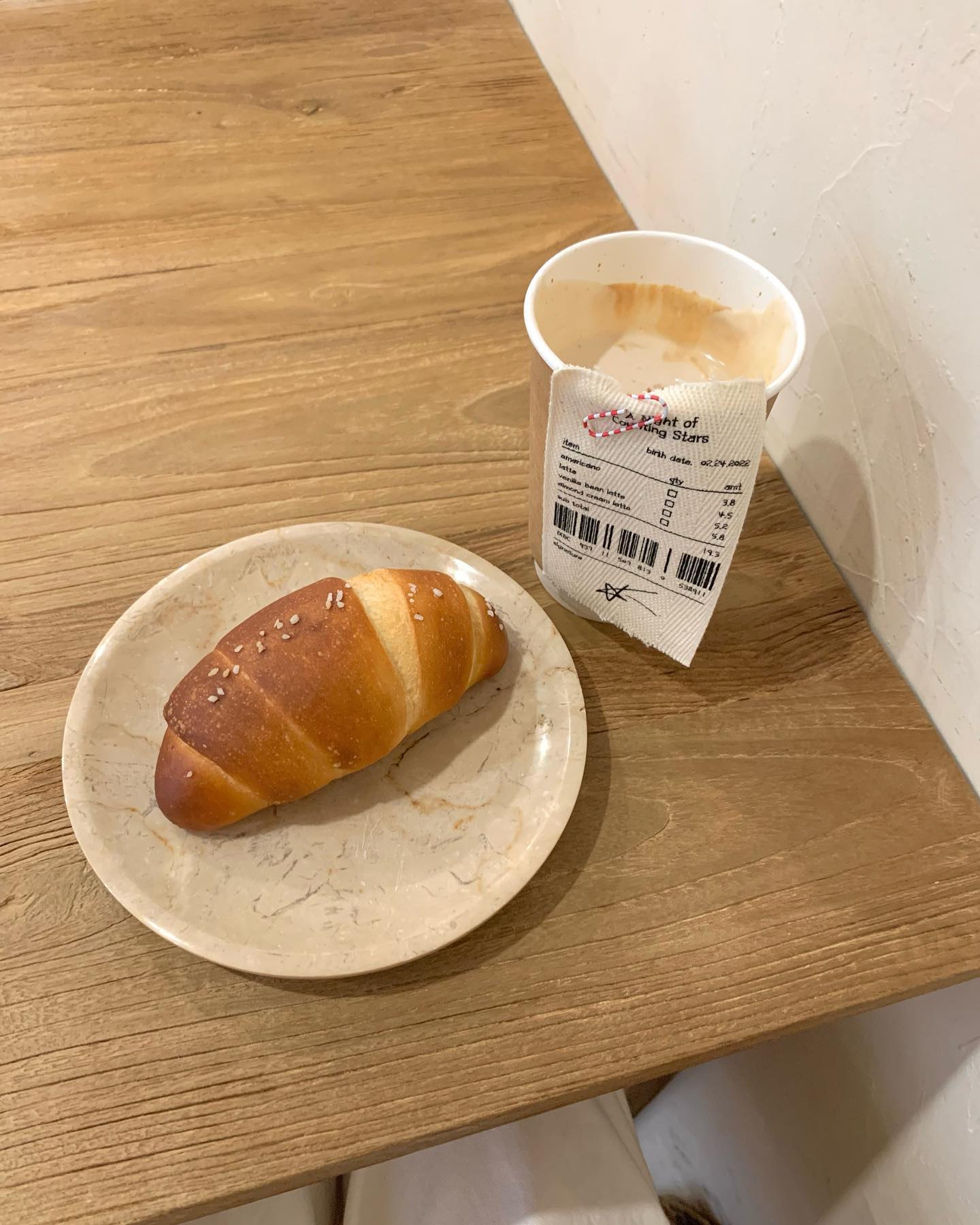첫 소금팡
••🥐