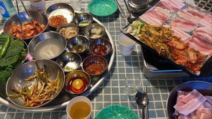 송탄출장소 냉동삼겹살 먹고 싶을 땐, 레트로 맛집 선희네집으로!