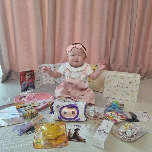 임은지 on Instagram: "박소이 D+209 #엘빈즈100일축하박스 1️⃣엘빈즈이유식교환권(2팩)🍼 2️⃣엘빈즈간식 (유기농라이스팝,곡물퓨레,보리차,밤이구마🌰🍠) 3️⃣엘리스티커🐰2종 4️⃣엘빈