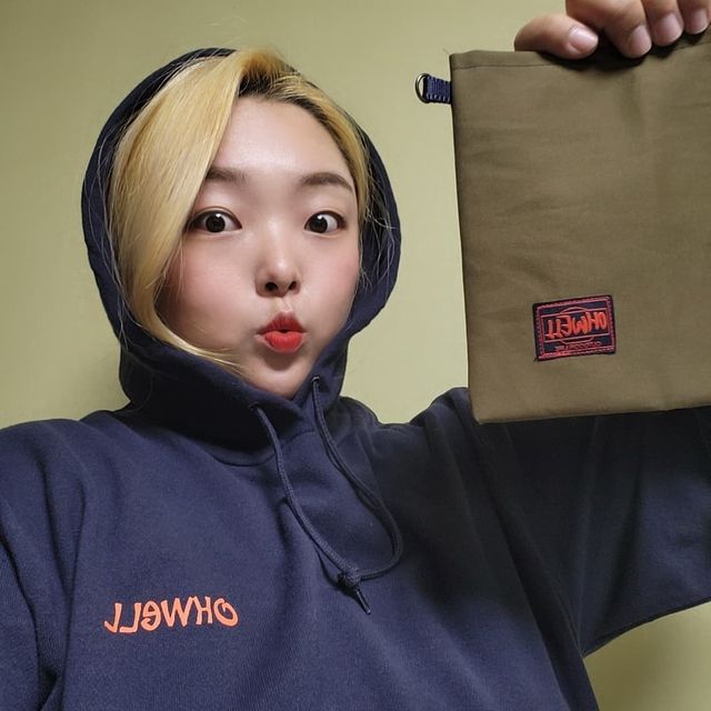 𝐻𝓎𝓊𝓃 𝒥𝒾𝓃 🎶 on Instagram: "🎀이벤트당첨🎀 낚시의류브랜드 : 오우웰 @ohwell.kr 낚시할때 예쁜옷 입고싶죠?!🤗 저두 요세 #낚시옷 에 관심 만땅인데요!! 알고리즘에 잡혔던 곳 중