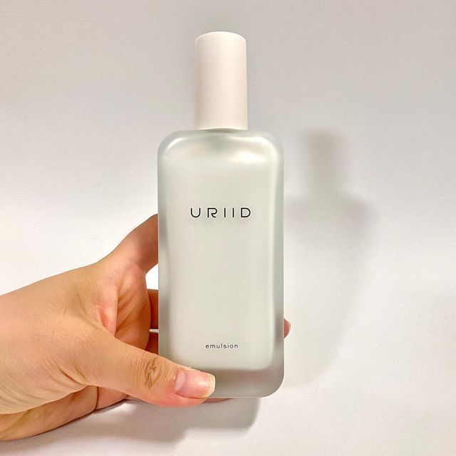 미리미 on Instagram: "#제품무료제공 🌀유리드 네롤리가든 에멀전 ✔️PH 5.5 약산성 ✔️천연 네롤리꽃 추출물 함유 ✔️붉어진피부 진정 ✔️자연식물성 보습성분 천연 제품이라 한번