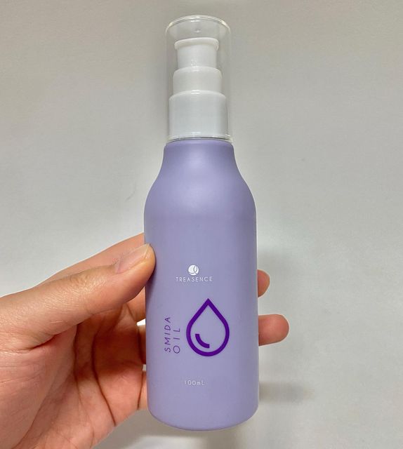 미리미 on Instagram: "#협찬 #제품무료제공 🌀트리센스 스미다오일 헤어에센스 . ✔️끈적임없이 빠르게 흡수 ✔️무알콜, 식물성 오일 . 머리에 염색,펌 안해도 극손상머리카락이라ㅠ