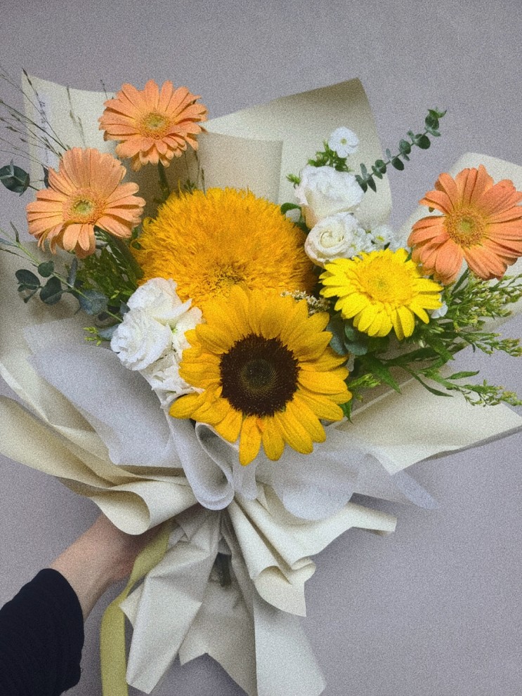 하루를 행복하게 보낼 "하루꽃집💐" - 꽃다발 솔직 후기