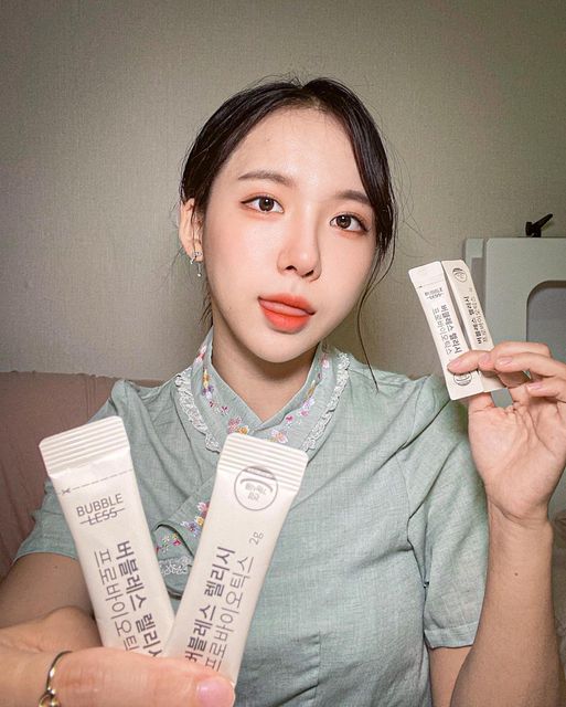 Unique_U on Instagram: "#협찬 장건강은 버블레스가 책임진다! 들고다니면서 챙겨묵기에도 너므 좋은 “버블레스 렐리시 프로바이오틱스 유산균” 제품이에요 달달한 요거트맛이 입안 가득 퍼져