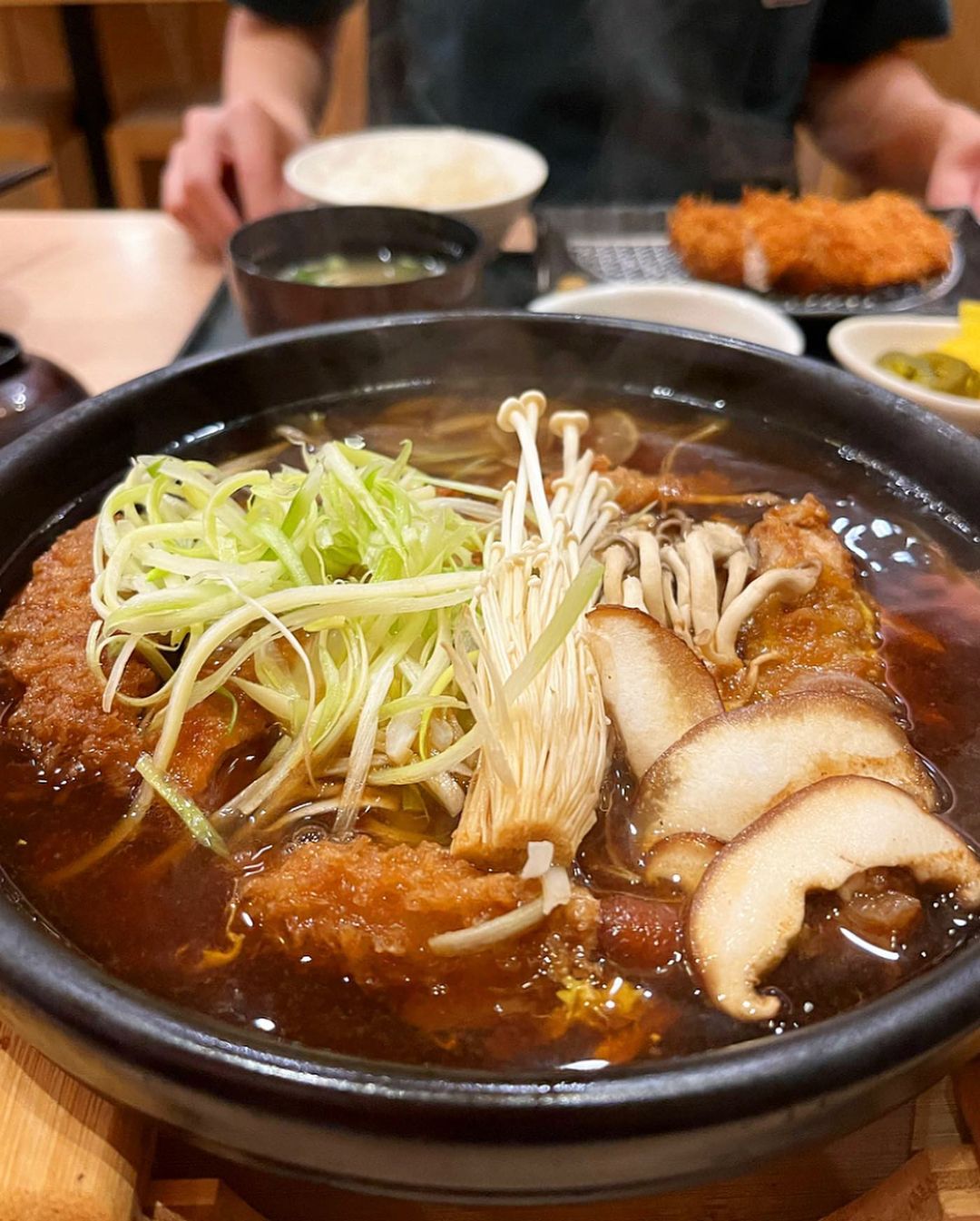 오늘의 먹킷리스트 on Instagram: “돈가스가 땡길땐? #사보텐 여러분 🐷-하! 종로쪽에 일이있어서 최근에 다녀왔던 #사보텐종로그랑서울점 을 소개해드릴게요~ 이날 날씨가 비온다음이라 그