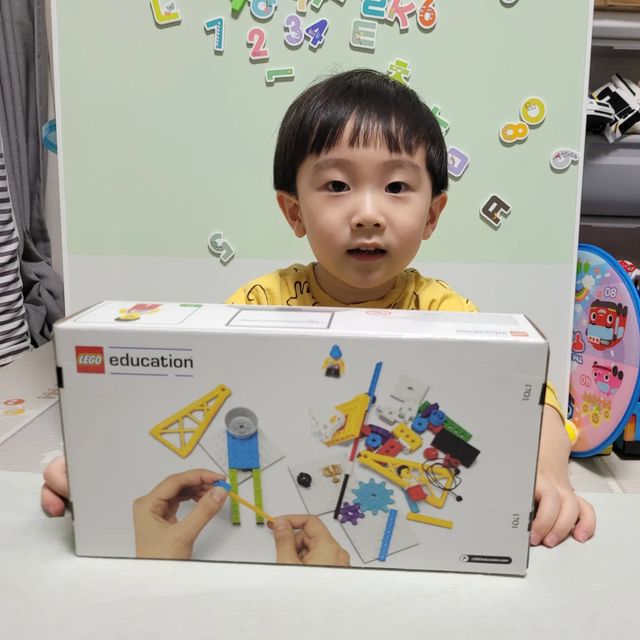 석쥬아빠 on Instagram: "#협찬 #레고 #레고놀이 #레고에듀케이션 #bricqmotionessential #kit #4살 #5살 #6살 #7살 #초딩 #코딩 #유튜브채널 #석쥬아빠 #구독과좋아요 #초집중 #시간가는줄모름 #아빠계속놀