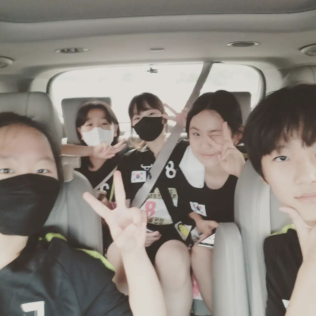 jiyu_.0601 ji_hyee10 gimddusi10 jeonghu0216