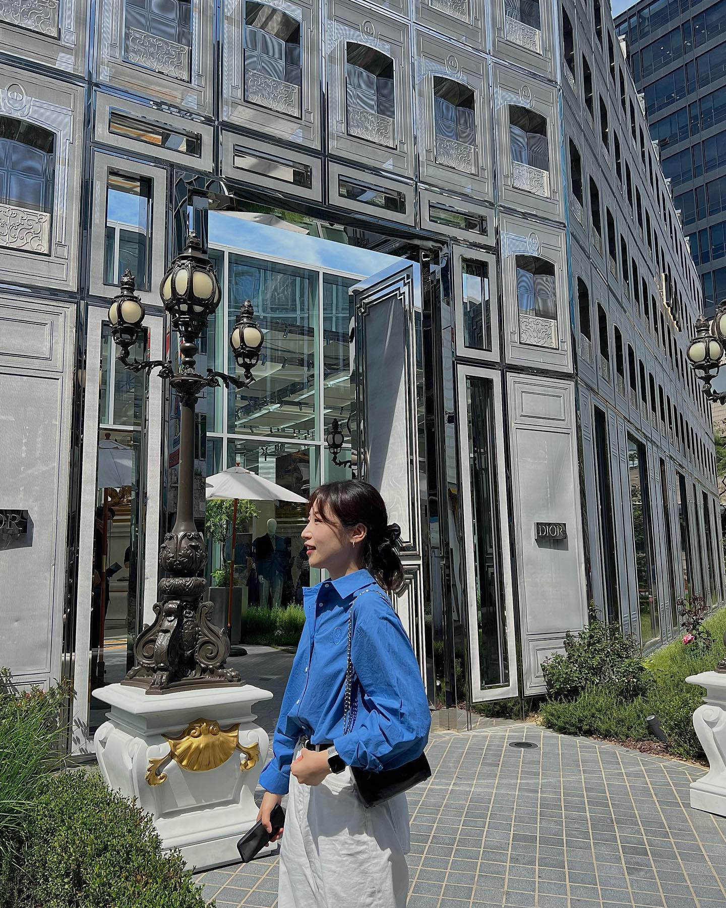 ⠀
조금 늦었지만 9월도 행복하게 보내세요🤎
⠀
저번주 까지만 해도 날씨 정말 좋았는데..
이번 태풍 무사히 지나가면 좋겠네요🥺
⠀
9월도 잘 부탁드립니다🫶🏻
